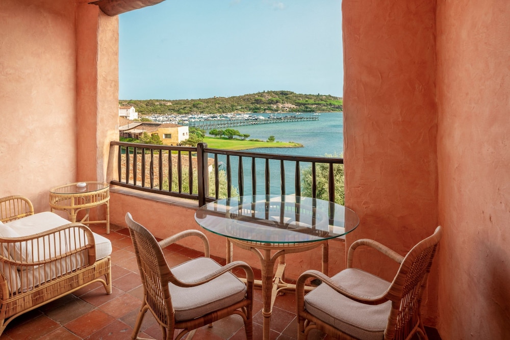 Cala di Volpe, a Luxury Collection Hotel, Costa Smeralda — Hotel rooms in Arzachena, Sardinia