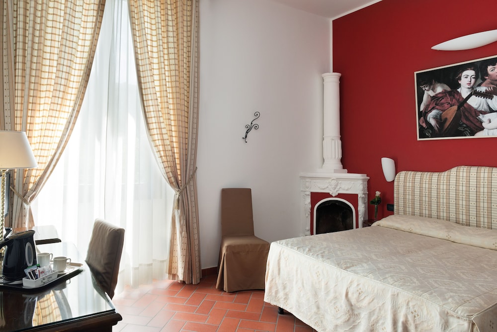 Hotel Caravaggio — Hotel rooms in Florence, Tuscany