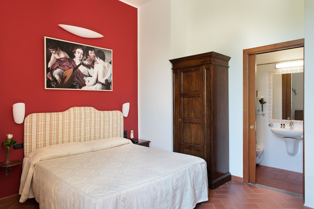 Hotel Caravaggio — Hotel rooms in Florence, Tuscany