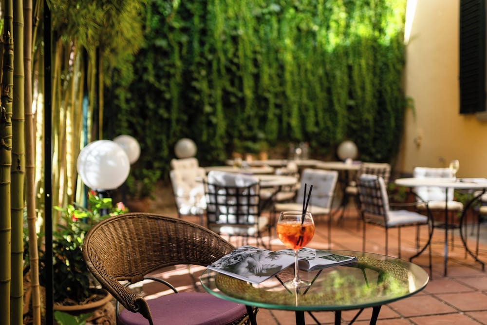 Hotel Caravaggio — Restaurant & bars in Florence, Tuscany