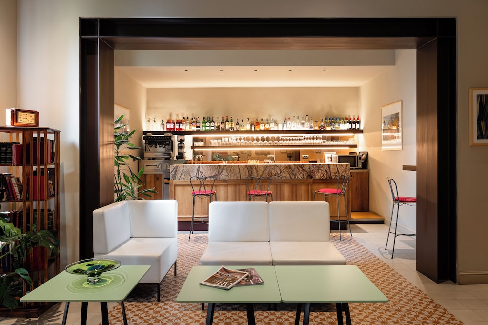 Hotel Caravaggio — Restaurant & bars in Florence, Tuscany