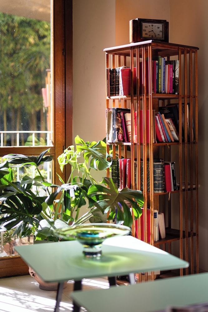 Hotel Caravaggio — Hotel rooms in Florence, Tuscany