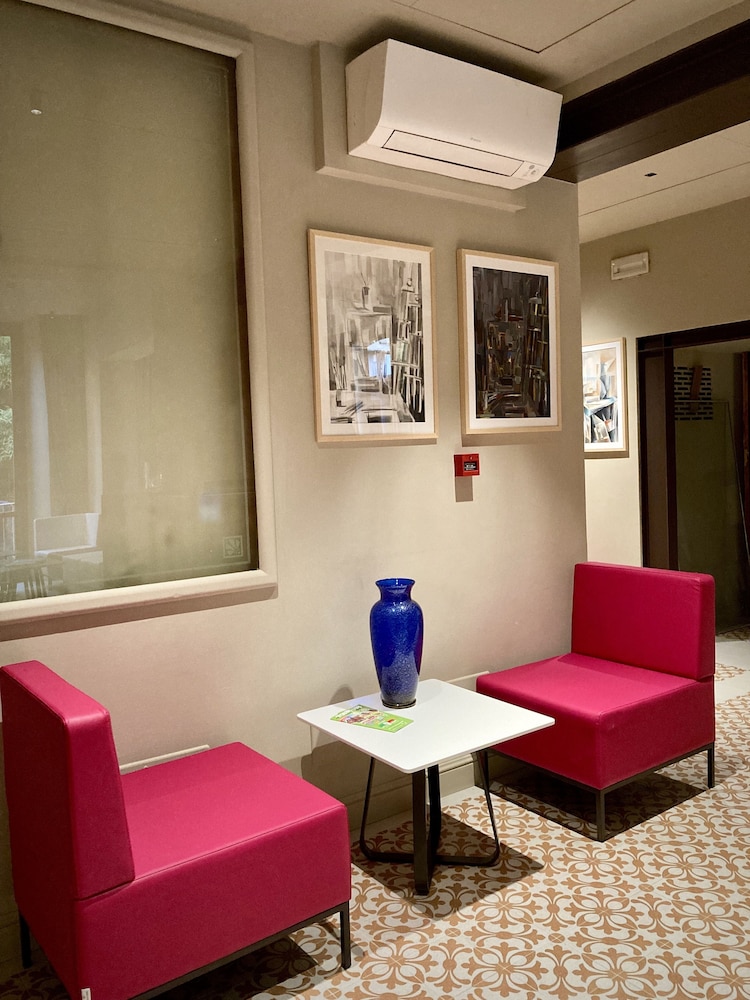 Hotel Caravaggio — Restaurant & bars in Florence, Tuscany