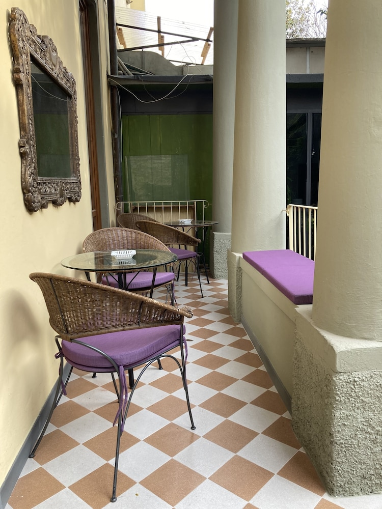 Hotel Caravaggio — Hotel rooms in Florence, Tuscany