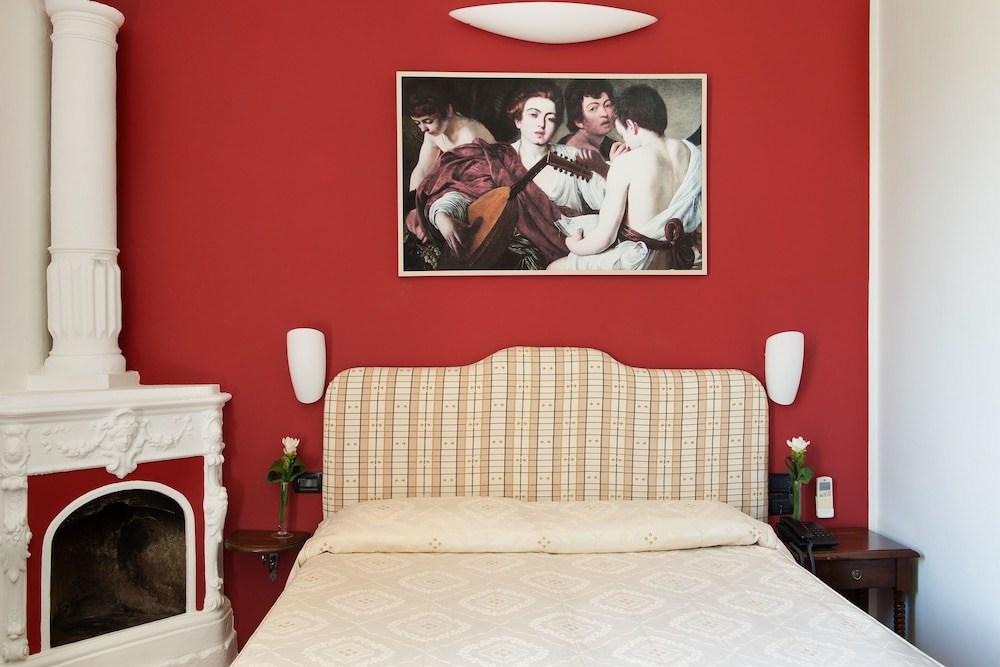 Hotel Caravaggio — Hotel rooms in Florence, Tuscany