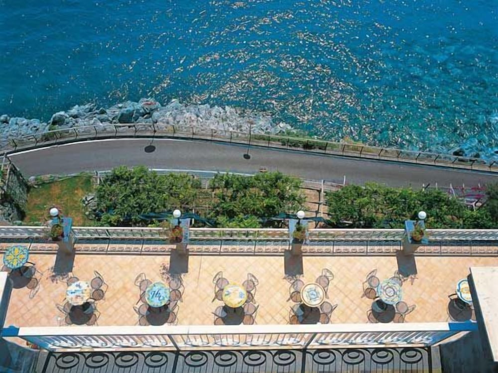 Hotel Club Due Torri — Restaurant & bars in Maiori, Campania