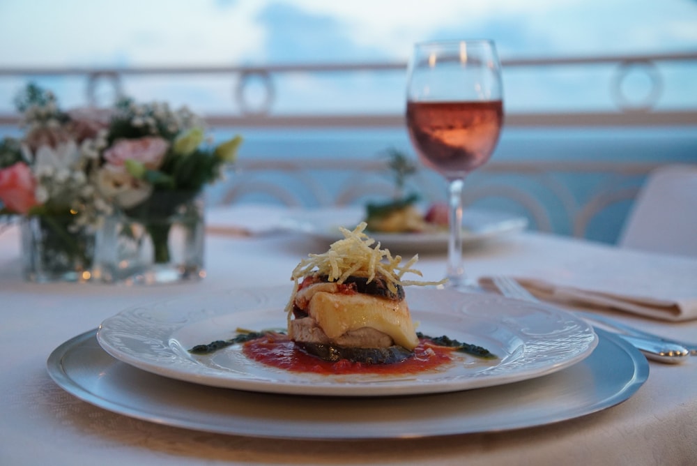 Hotel Club Due Torri — Restaurant & bars in Maiori, Campania