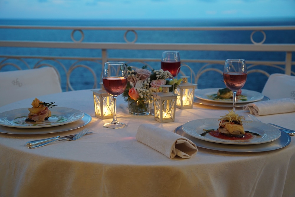 Hotel Club Due Torri — Restaurant & bars in Maiori, Campania