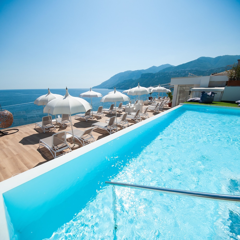 Hotel Club Due Torri — Main photo in Maiori, Campania