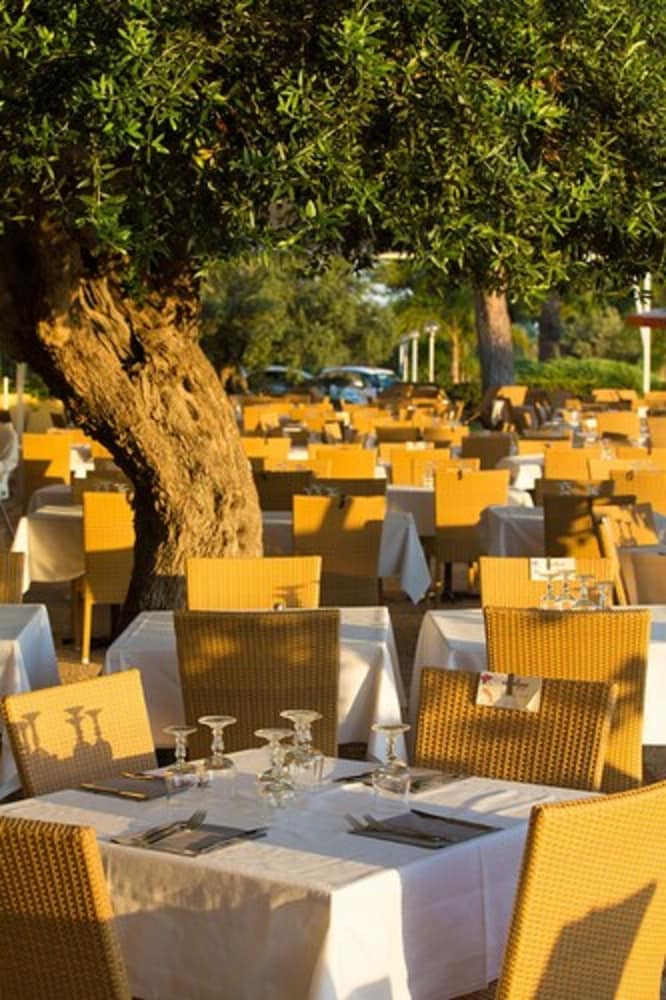 MClub Lipari — Restaurant & bars in Sciacca, Sicily