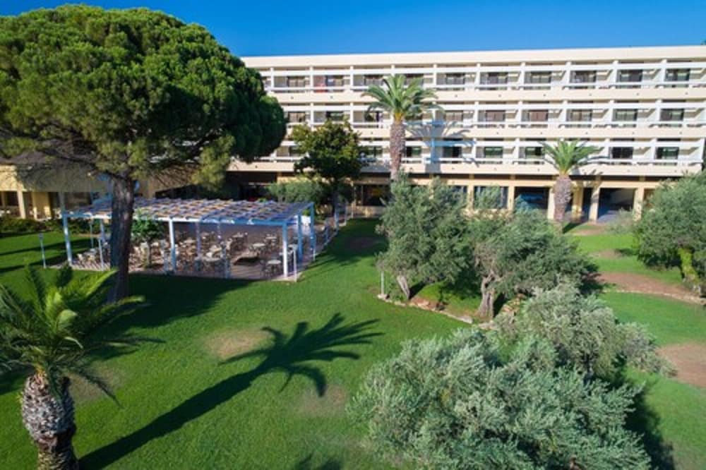 MClub Lipari — Hotel building in Sciacca, Sicily