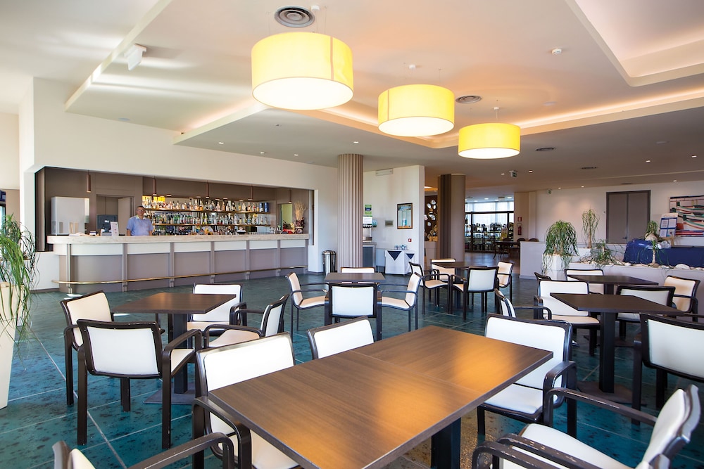 MClub Lipari — Restaurant & bars in Sciacca, Sicily