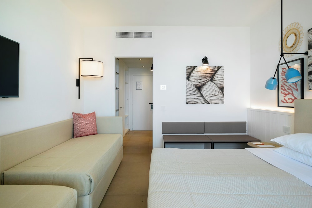 Mangia's Torre del Barone Resort and SPA — Hotel rooms in Sciacca, Sicily