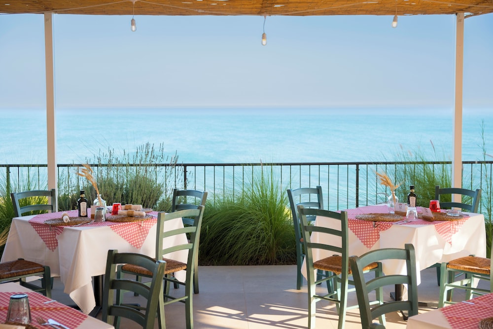 Mangia's Torre del Barone Resort and SPA — Restaurant & bars in Sciacca, Sicily