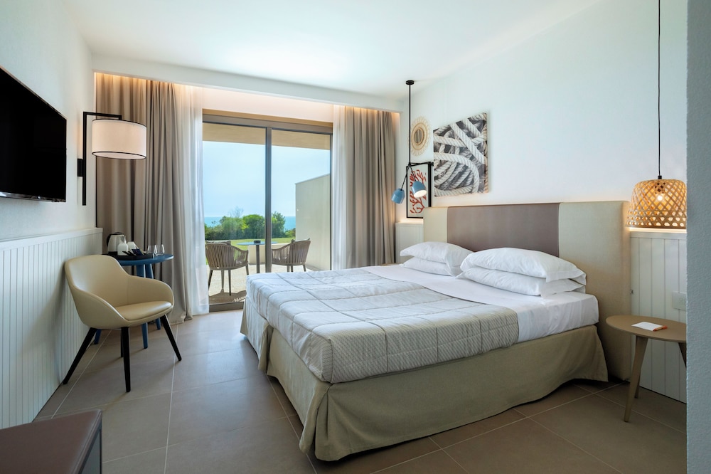 Mangia's Torre del Barone Resort and SPA — Hotel rooms in Sciacca, Sicily