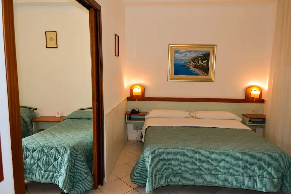 Hotel Condor — Hotel rooms in Taormina, Sicily