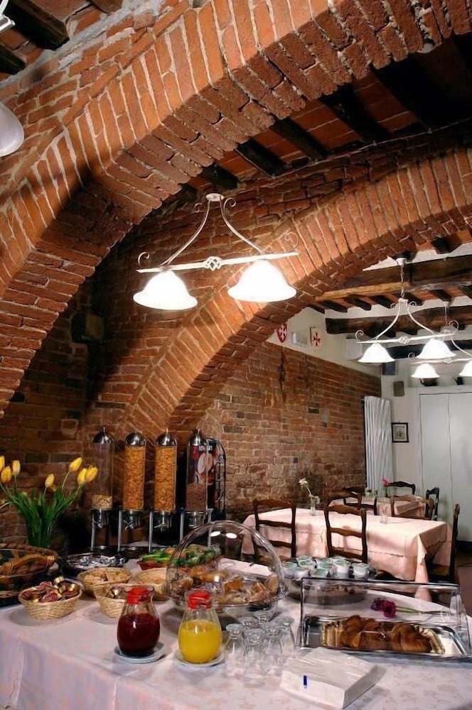 Hotel Di Stefano — Restaurant & bars in Pisa, Tuscany