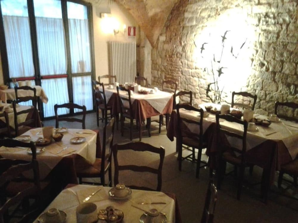 Hotel Di Stefano — Restaurant & bars in Pisa, Tuscany