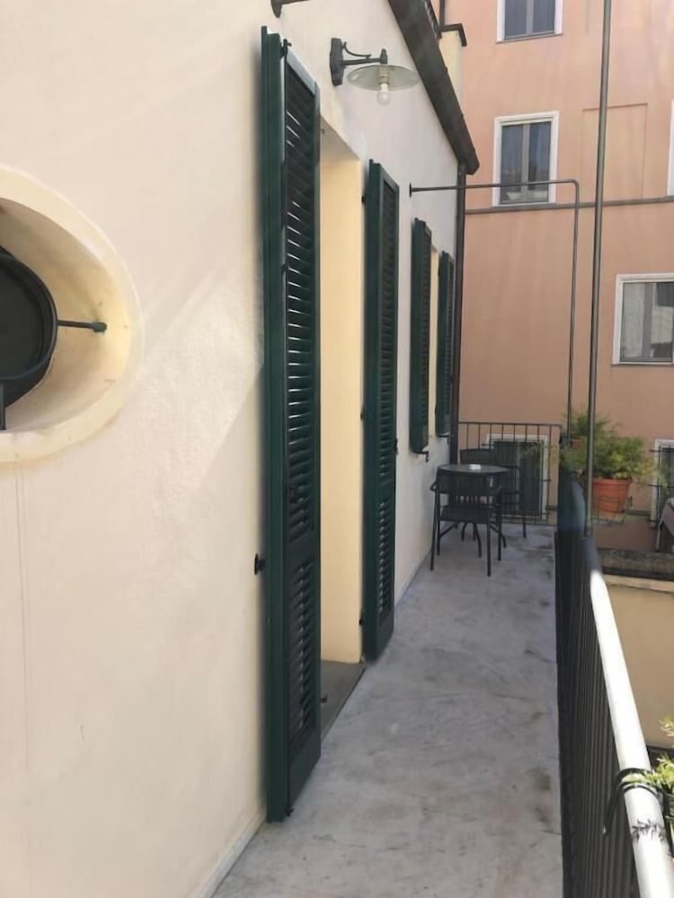 Hotel Di Stefano — Hotel building in Pisa, Tuscany