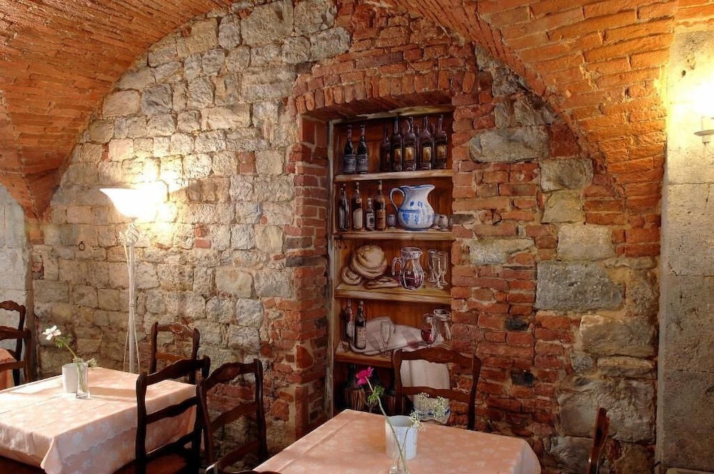 Hotel Di Stefano — Restaurant & bars in Pisa, Tuscany