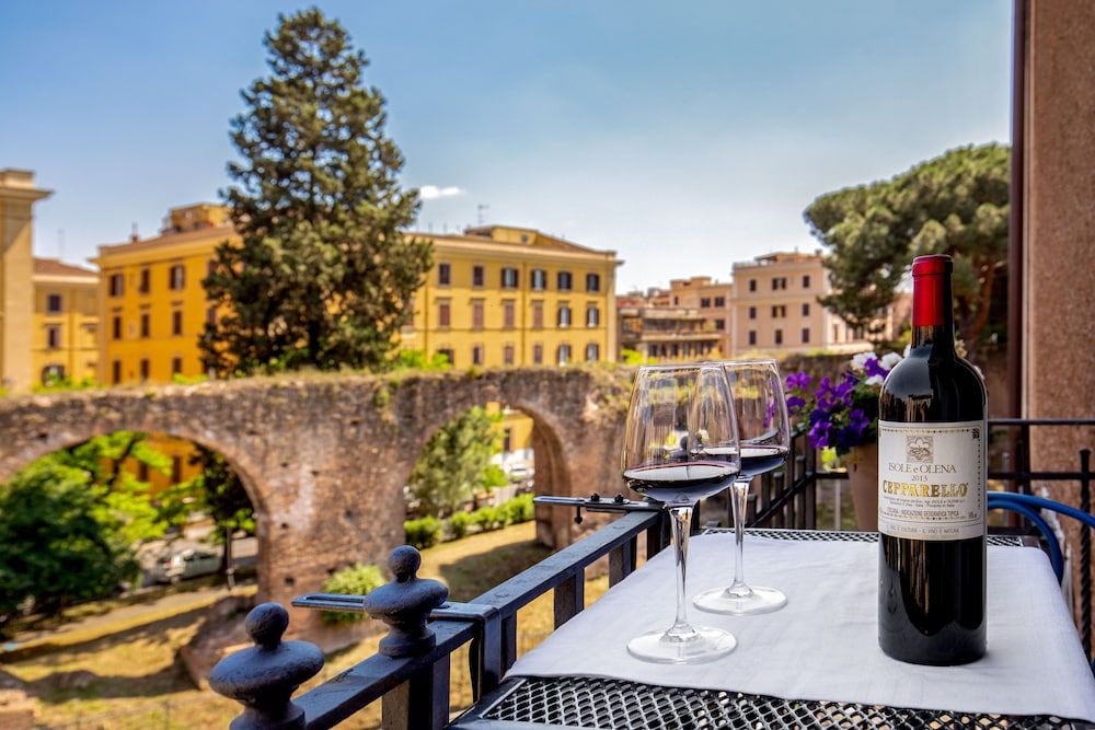 Hotel Emona Aquaeductus