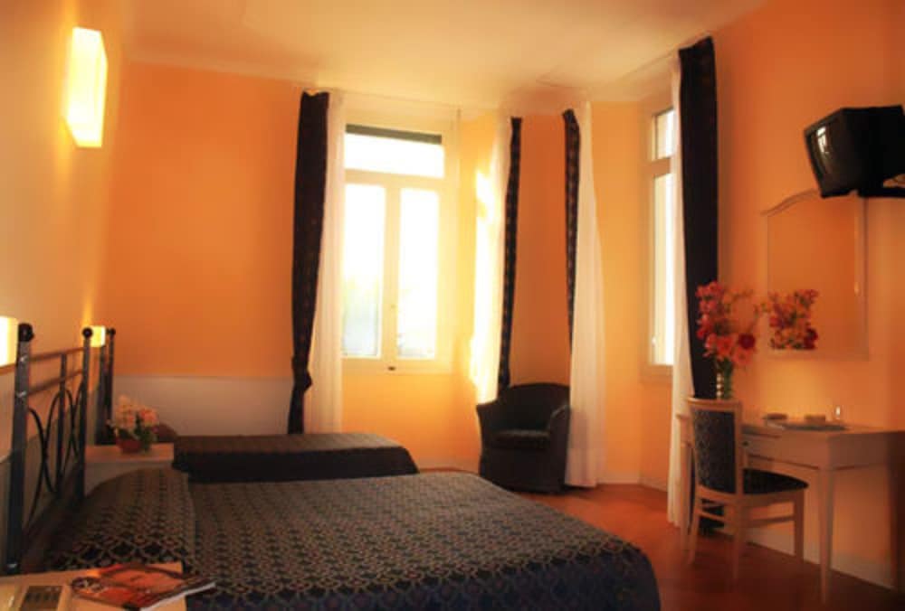 Hotel Excelsior Splendide — Hotel rooms in Bellagio, Lombardy