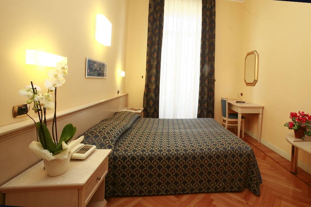 Hotel Excelsior Splendide — Hotel rooms in Bellagio, Lombardy