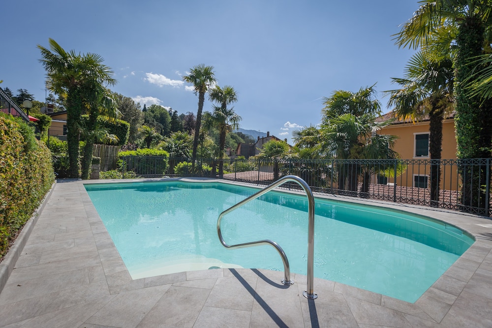 Hotel Excelsior Splendide — Swimming pool in Bellagio, Lombardy