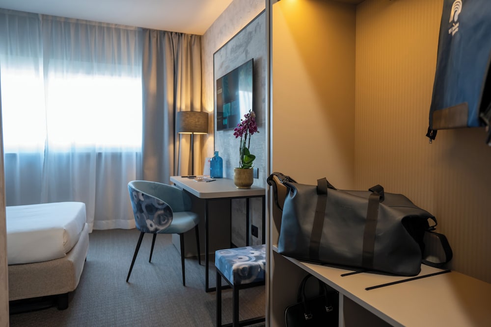 BV Oly Hotel - zdjęcie 4