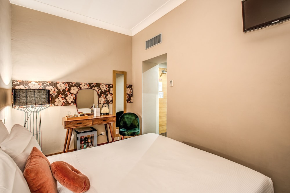 Boutique Hotel Galatea — Hotel rooms in Rome, Lazio