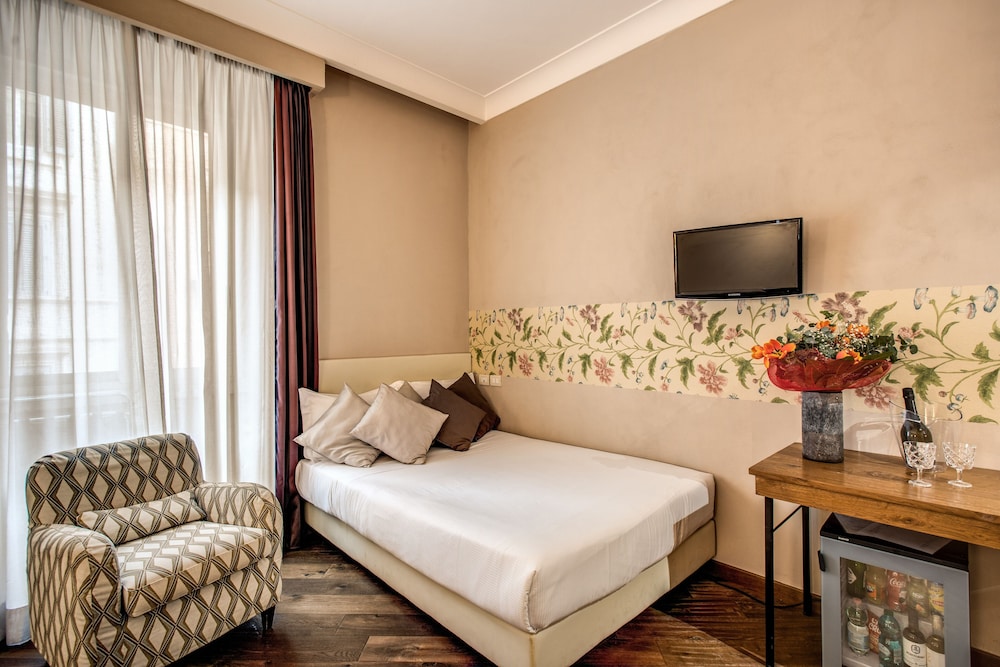 Boutique Hotel Galatea — Hotel rooms in Rome, Lazio