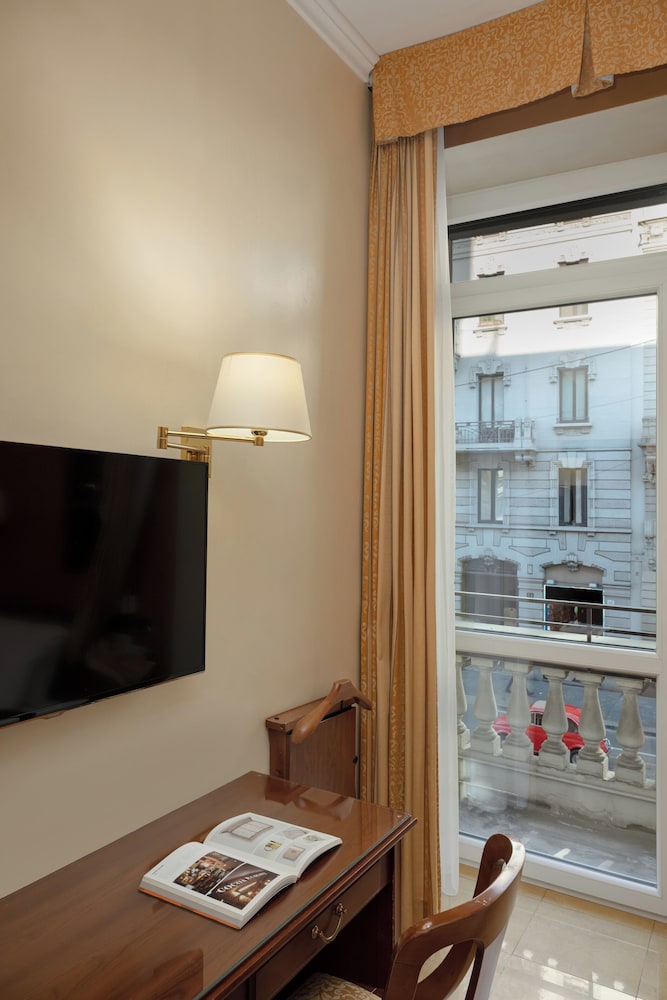 UNA Hotels Galles Milano — Hotel rooms in Milan, Lombardy