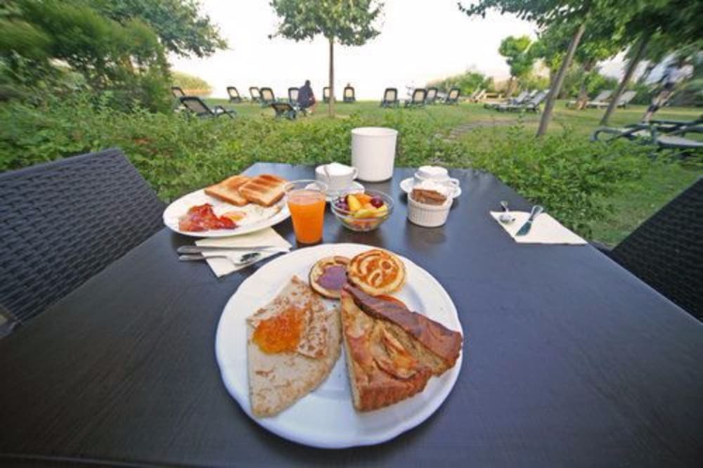 Hotel La Paul — Restaurant & bars in Sirmione, Lombardy