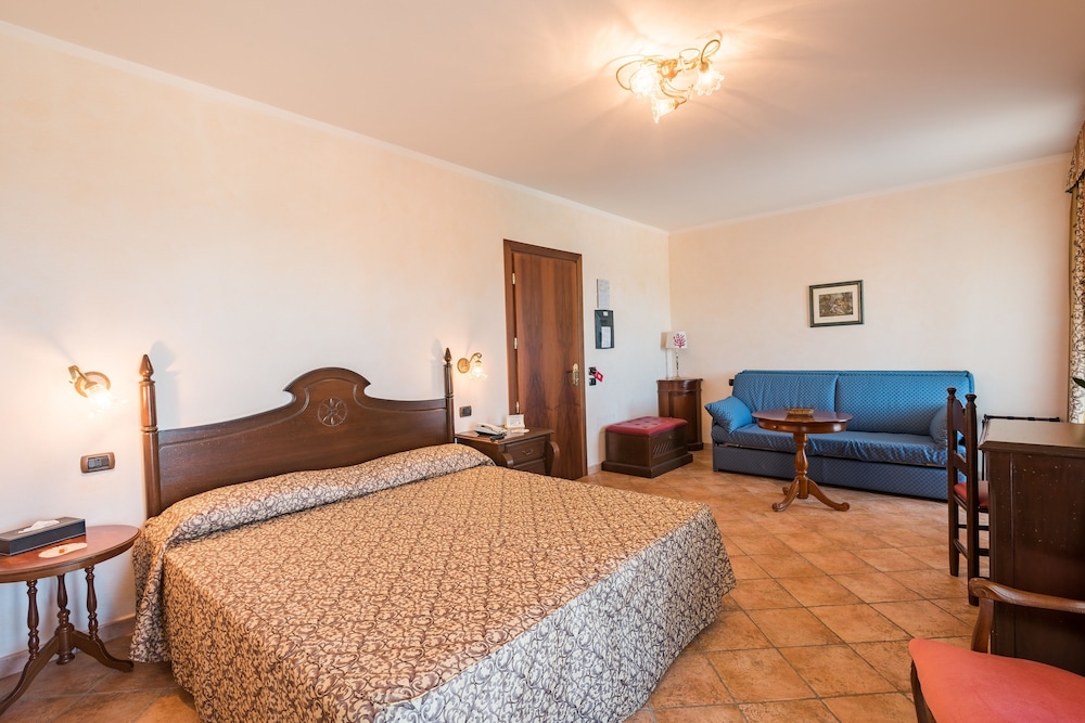 Hotel Lido degli Spagnoli — Hotel rooms in Portoscuso, Sardinia