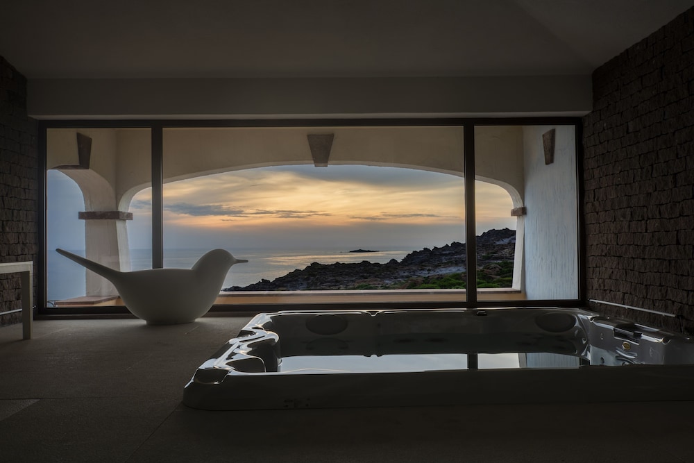 Hotel Lido degli Spagnoli — Hotel rooms in Portoscuso, Sardinia