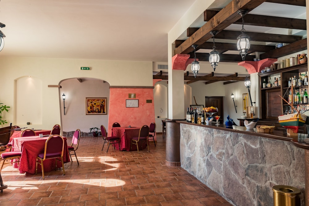 Hotel Lido degli Spagnoli — Restaurant & bars in Portoscuso, Sardinia