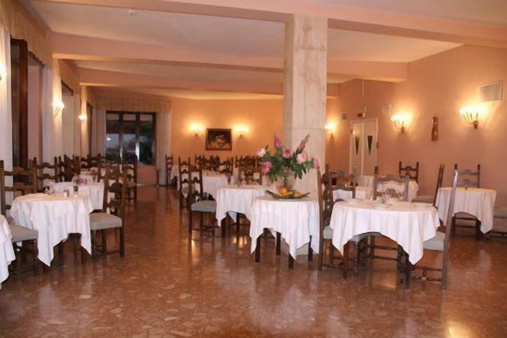 Hotel Mediterranee — Restaurant & bars in Taormina, Sicily
