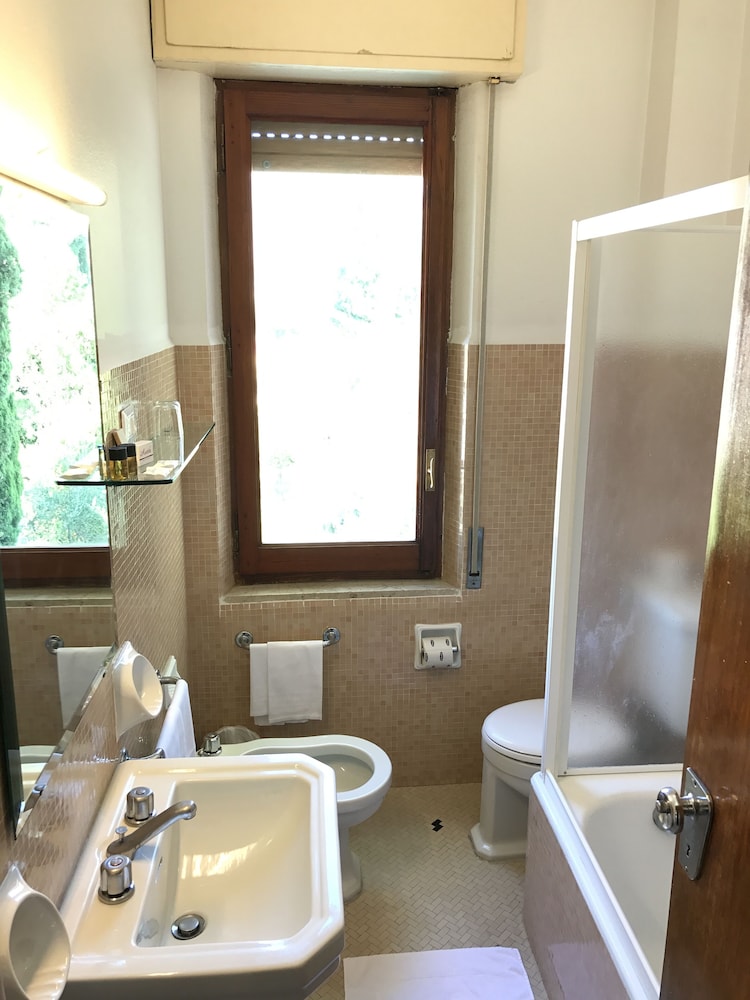 Hotel Mediterranee — Hotel rooms in Taormina, Sicily