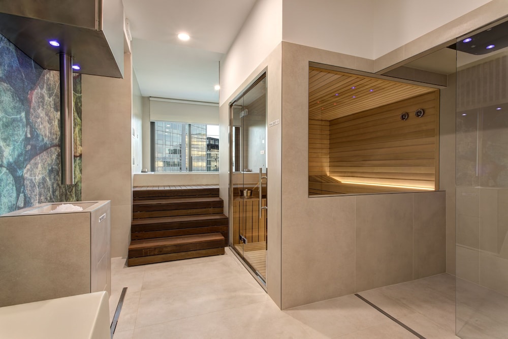 iQ Hotel Milano — Spa in Milan, Lombardy