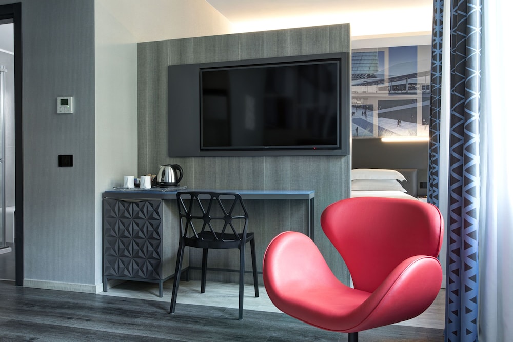 iQ Hotel Milano — Hotel rooms in Milan, Lombardy