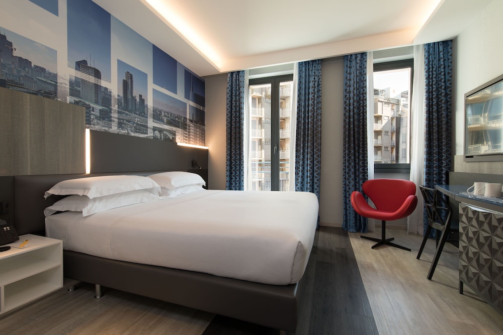 iQ Hotel Milano — Hotel rooms in Milan, Lombardy