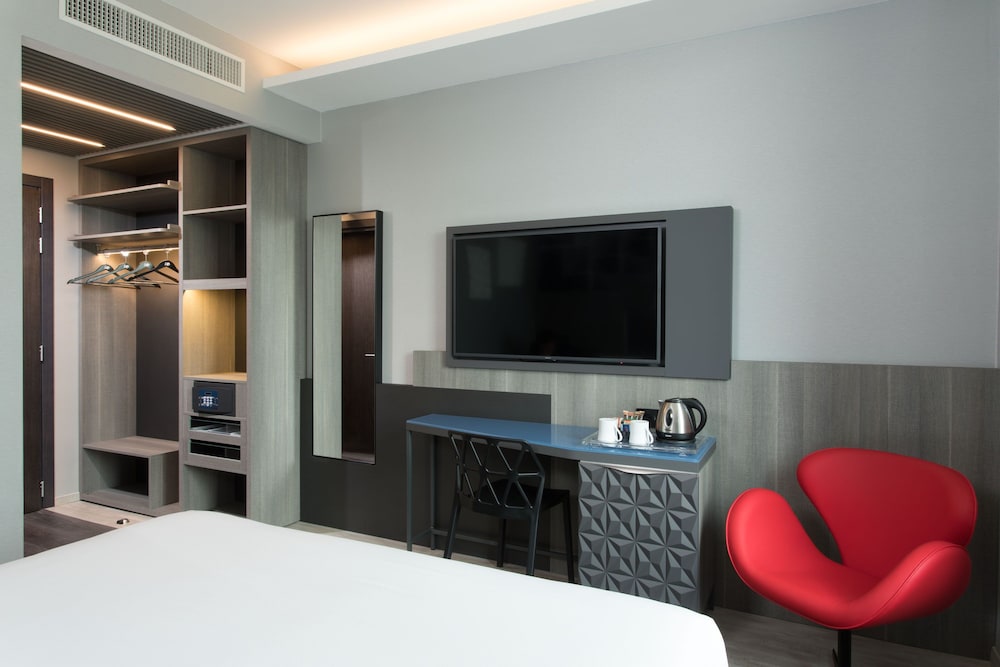 iQ Hotel Milano — Hotel rooms in Milan, Lombardy