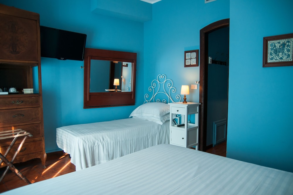 Hotel Palladio — Hotel rooms in Giardini Naxos, Sicily