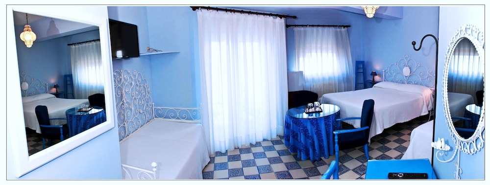 Hotel Palladio — Hotel rooms in Giardini Naxos, Sicily