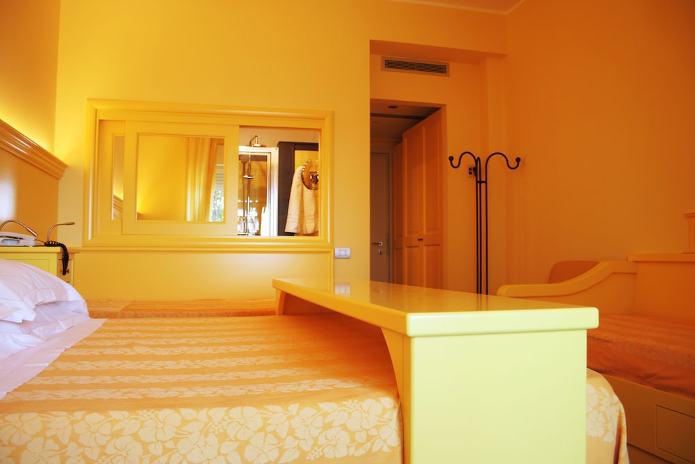 Hotel Palladio — Hotel rooms in Giardini Naxos, Sicily