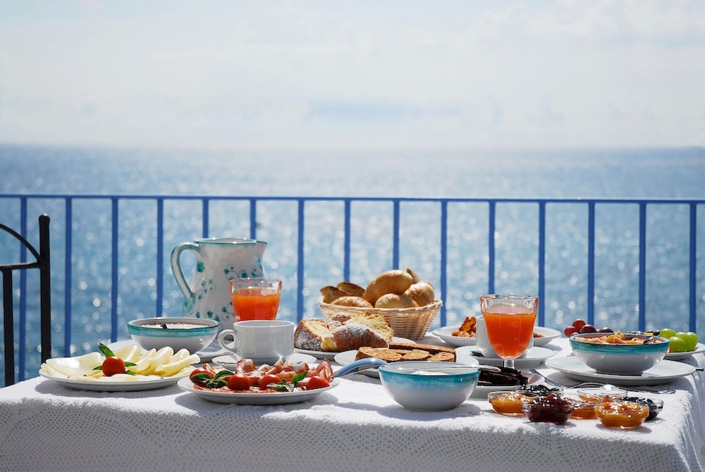 Hotel Palladio — Restaurant & bars in Giardini Naxos, Sicily