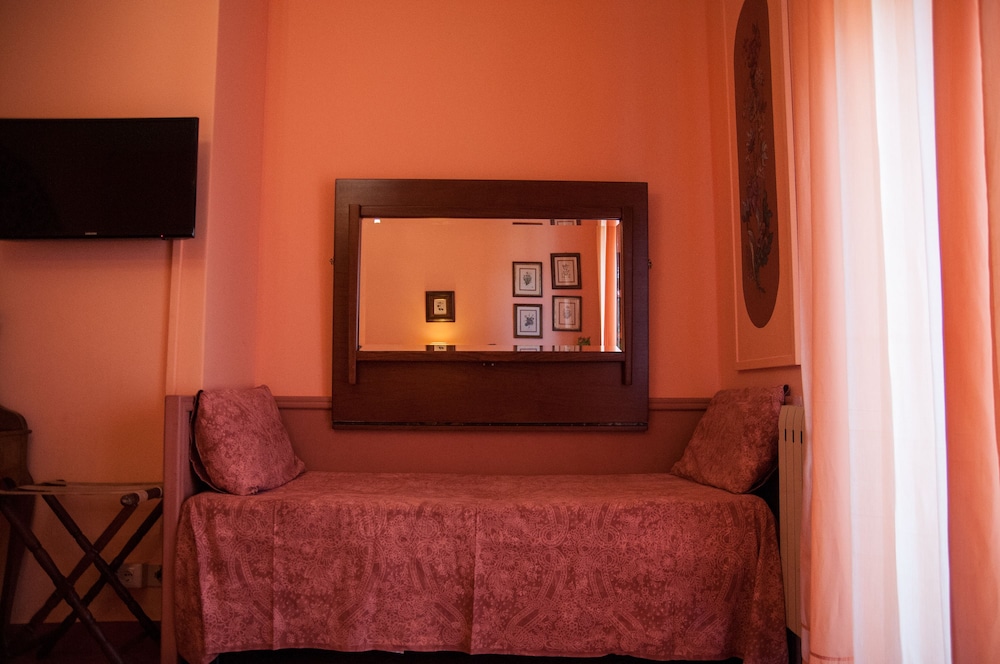 Hotel Palladio — Hotel rooms in Giardini Naxos, Sicily