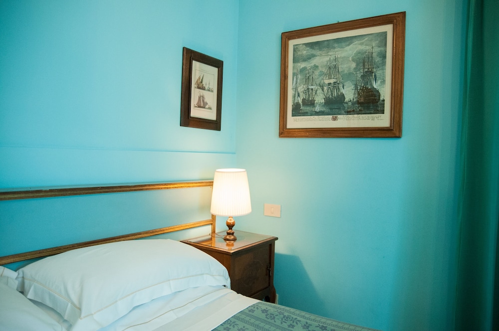 Hotel Palladio — Hotel rooms in Giardini Naxos, Sicily