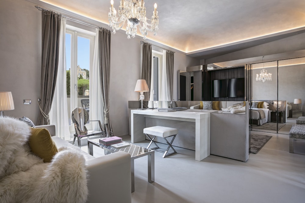 Palazzo Nainer — Hotel rooms in Rome, Lazio
