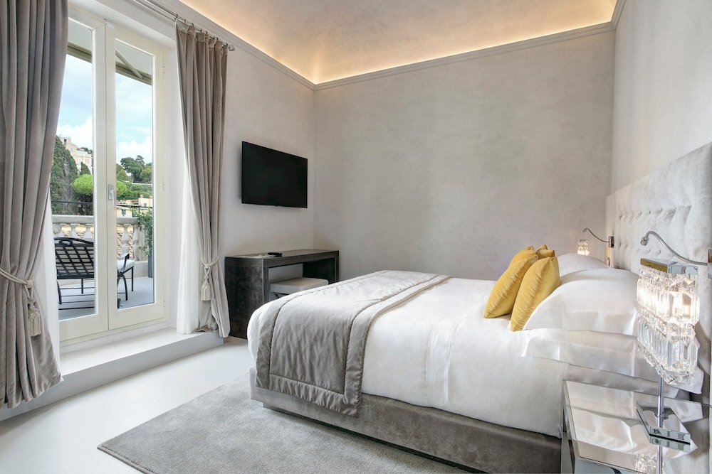 Palazzo Nainer — Hotel rooms in Rome, Lazio